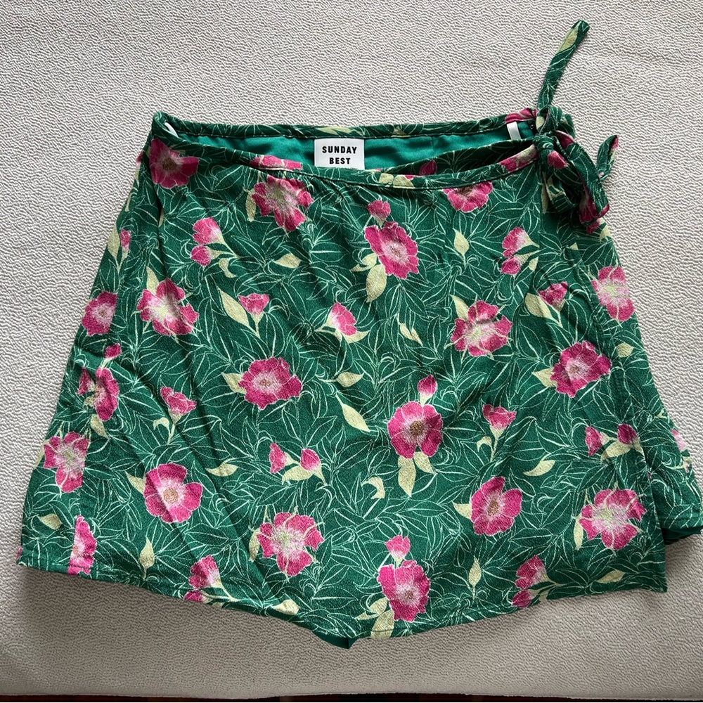 Sunday Best Green Floral Skort